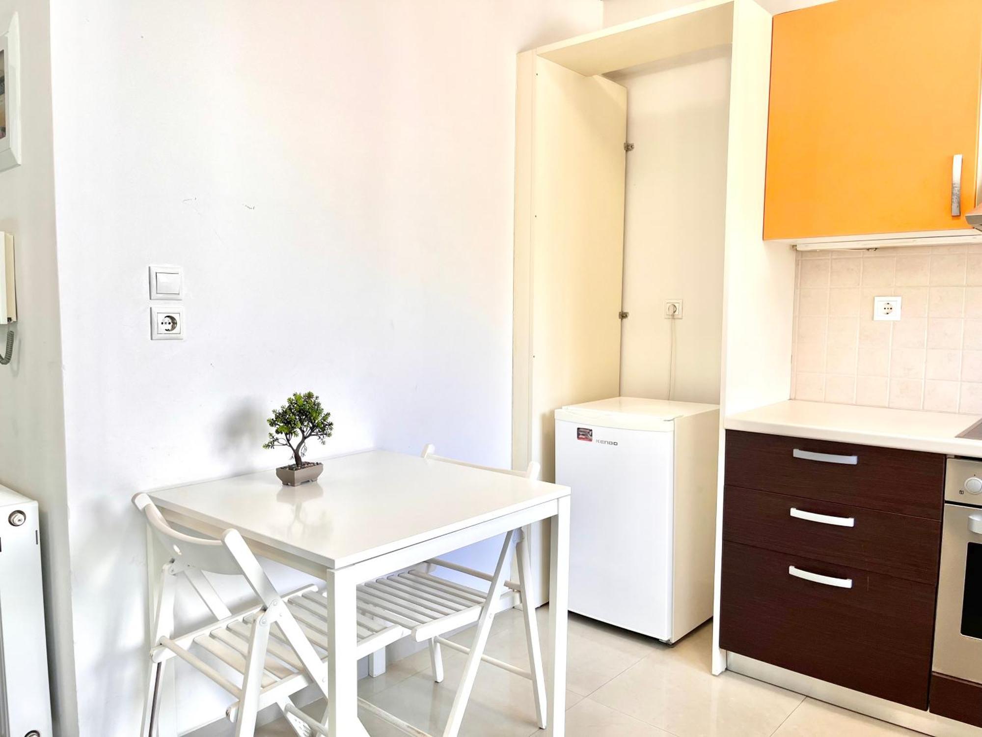 Elvita 2 * Athens
